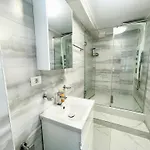 Lejlighed Old Town Retreat No 8 - - Half Ground Level With Windows - Demisol Bukarest